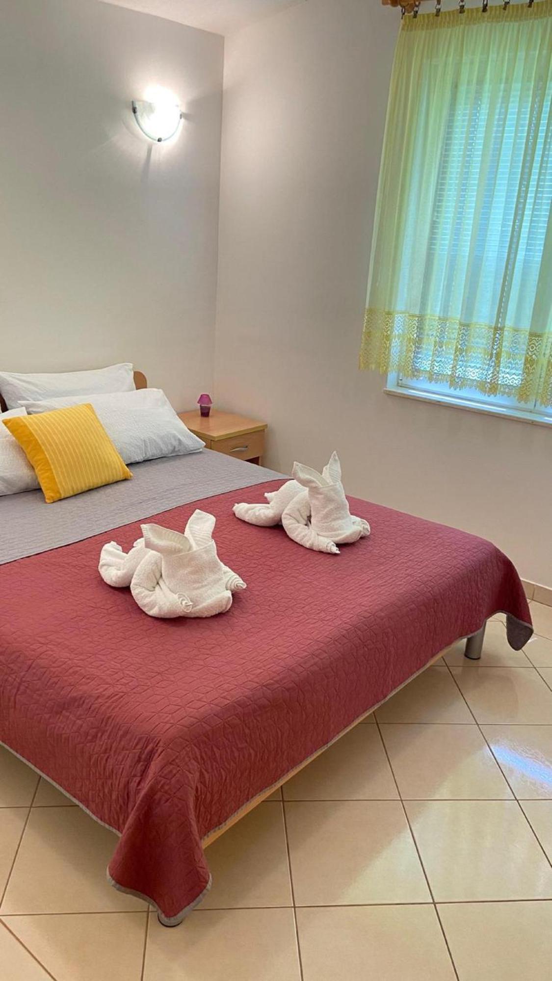 Apartments Tiho & Jelena บลัตเซ ภายนอก รูปภาพ